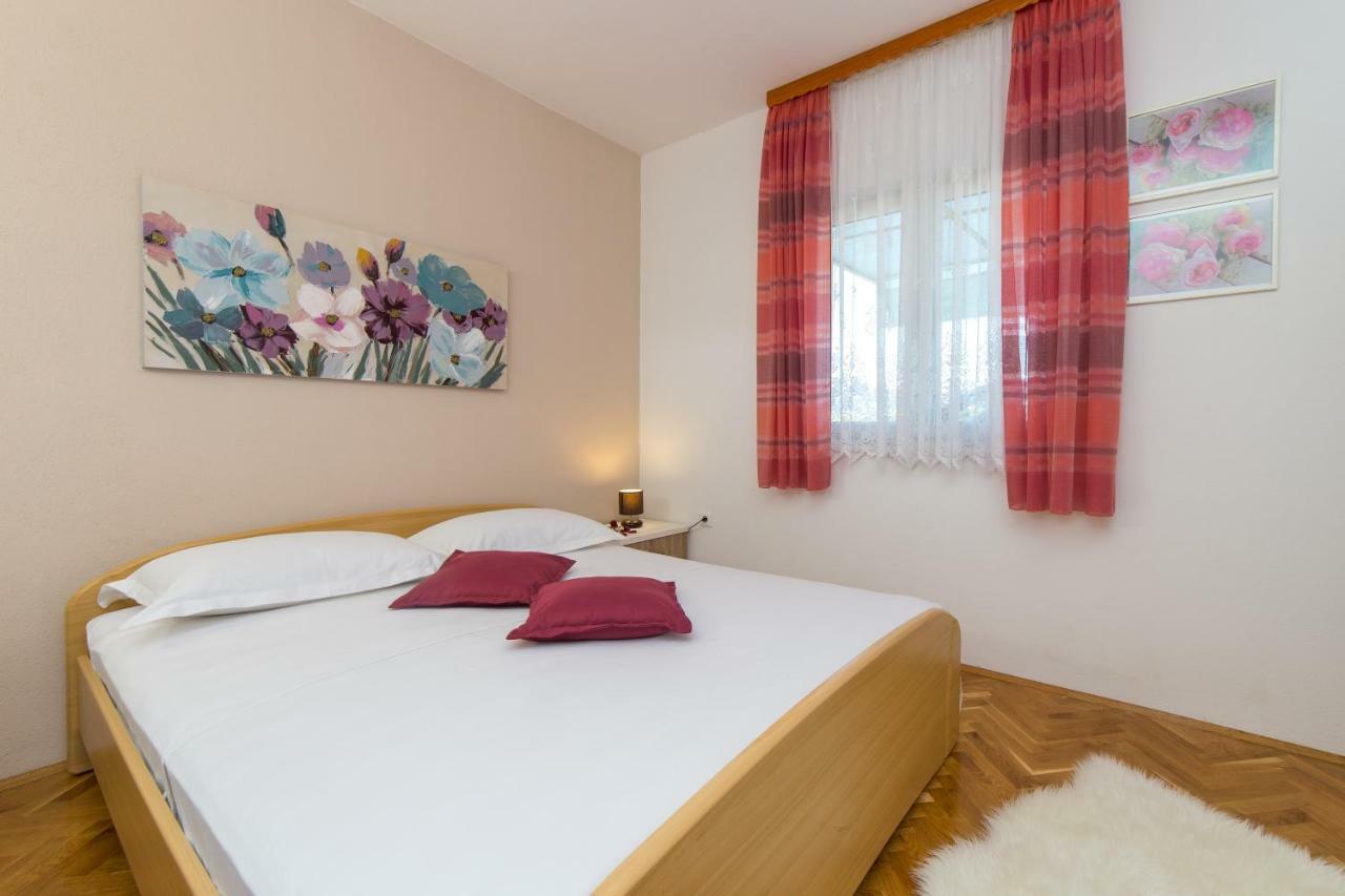 Guest House Pelja Plano Екстериор снимка