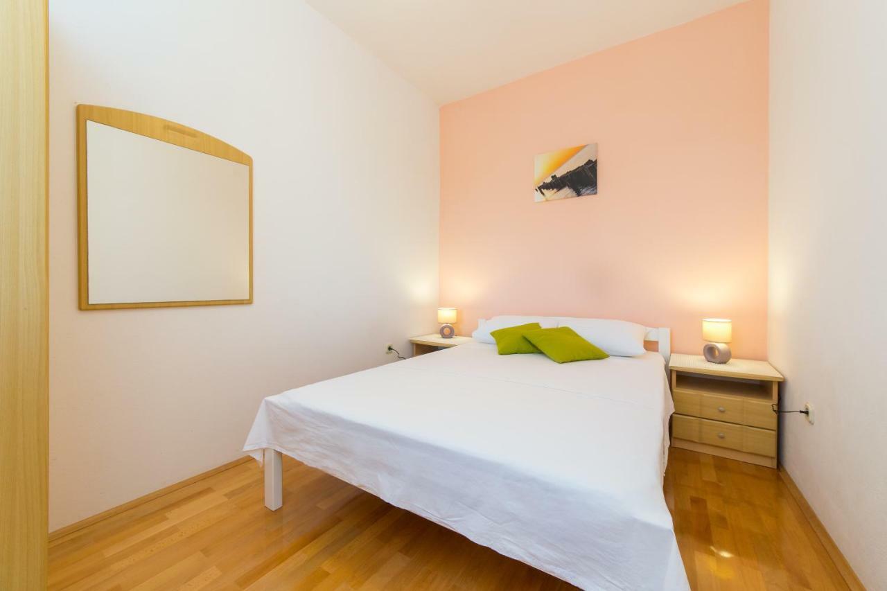 Guest House Pelja Plano Екстериор снимка